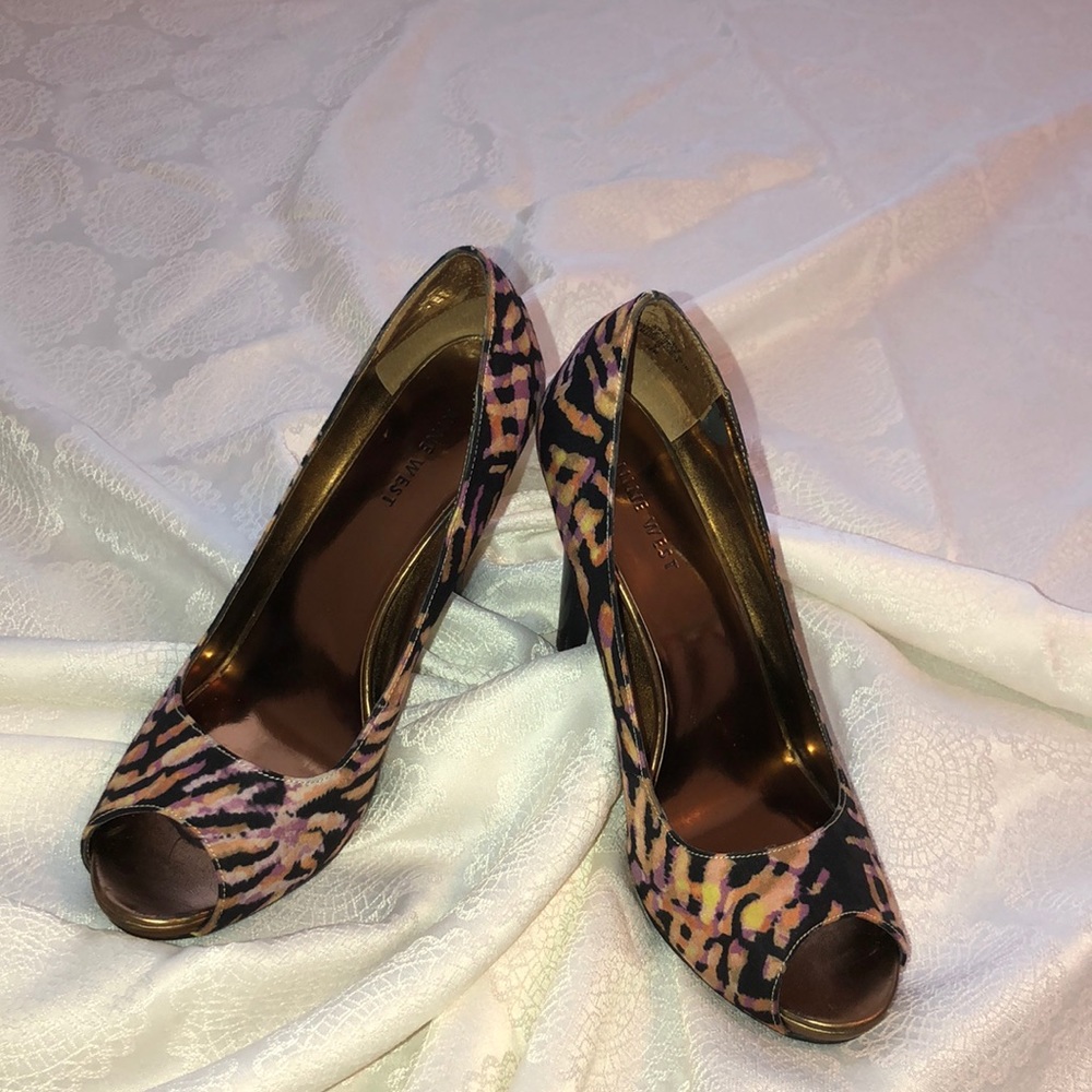 High heels Nine West. Animal print comfortable